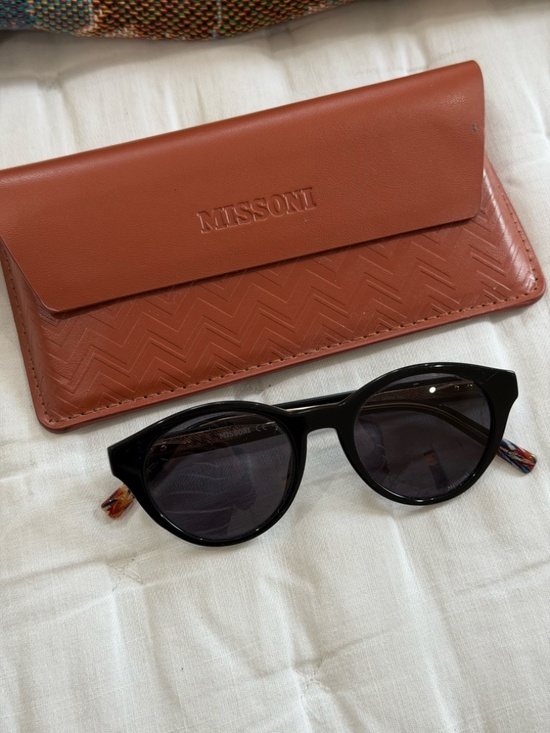 Missoni Classic Women\'s Black Sunnies Sunglasses with Case GUC main image 9